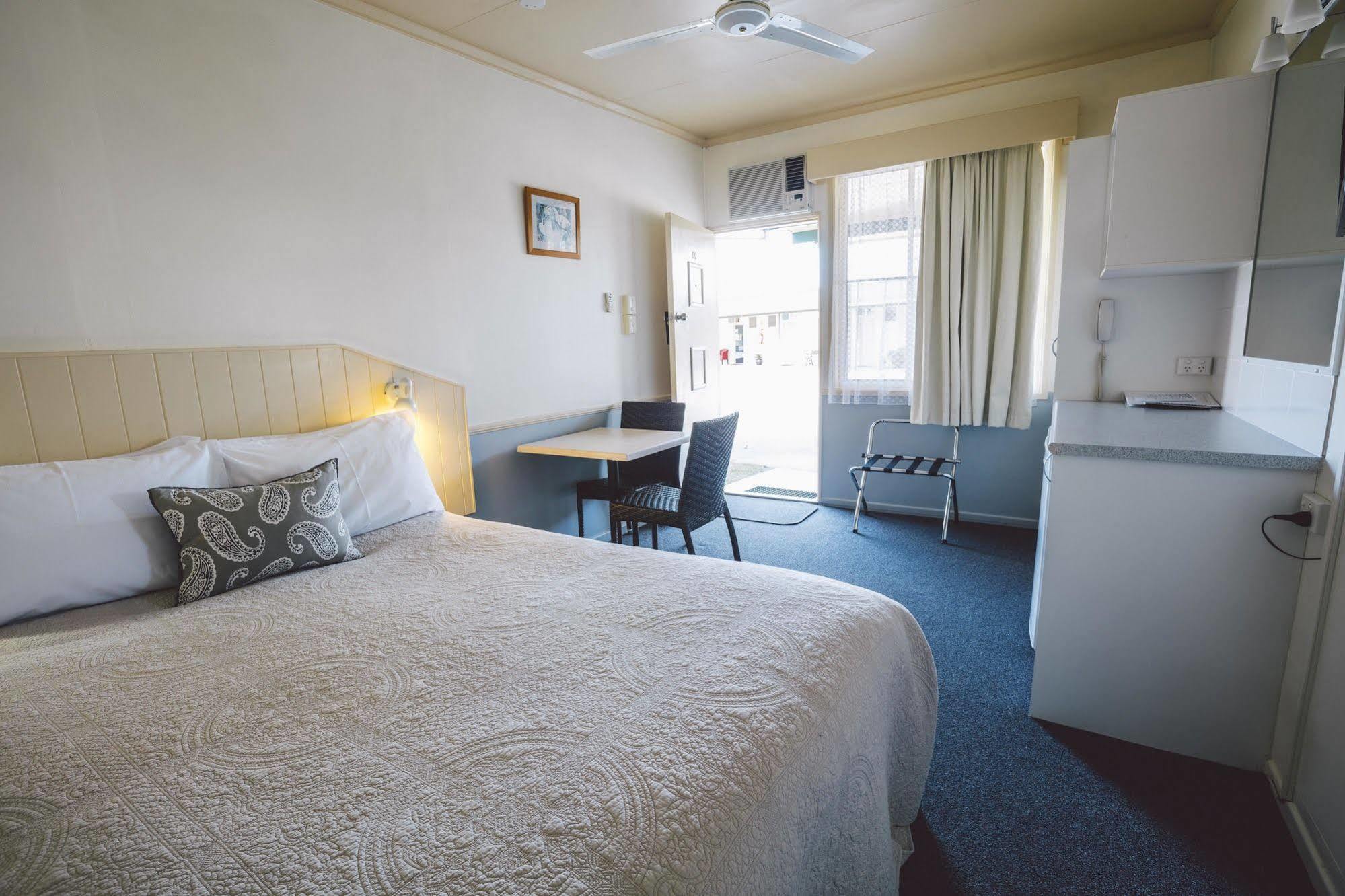 Boulevard Motel Stanthorpe Ngoại thất bức ảnh